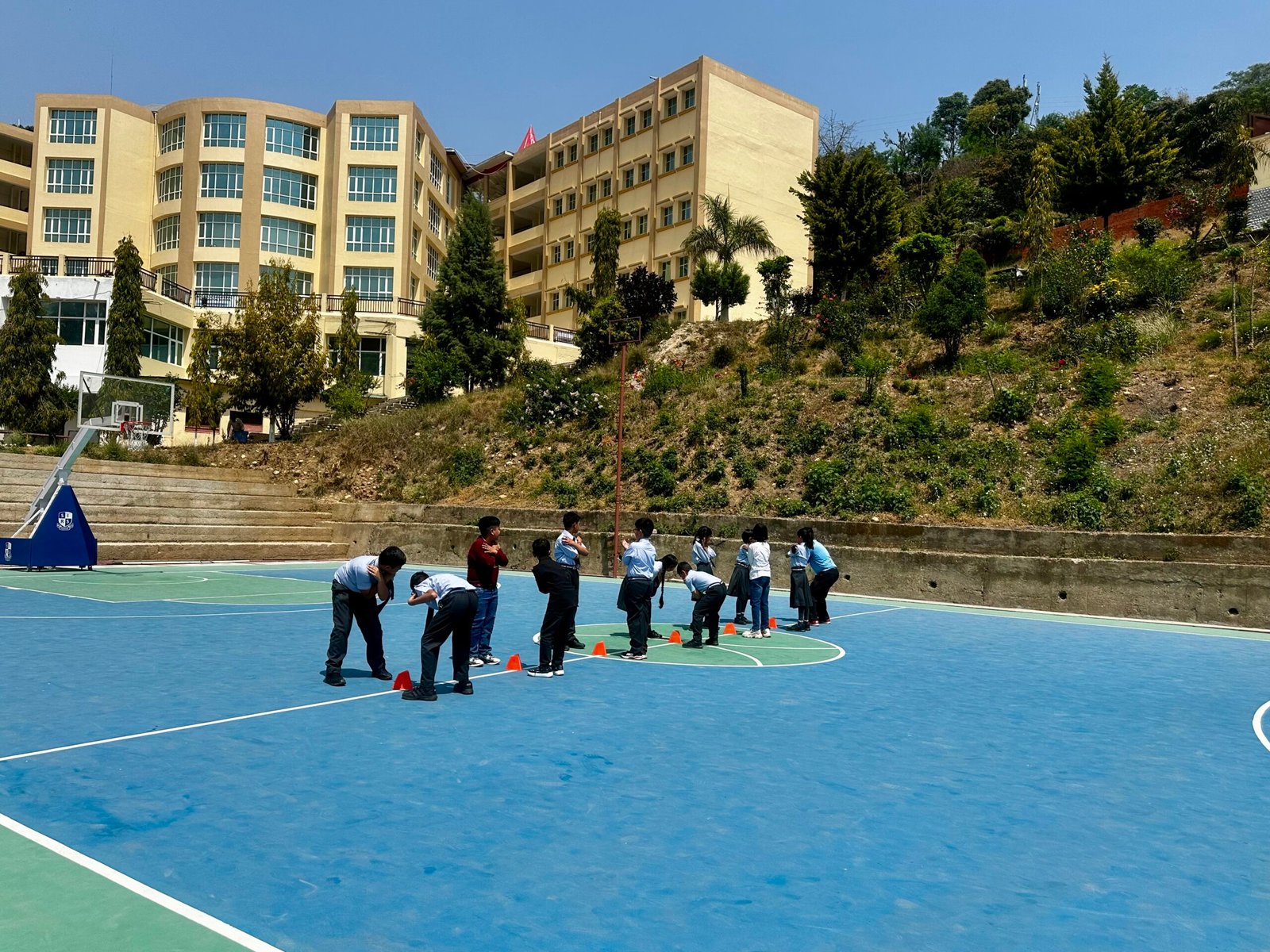 SIRS basketball courts